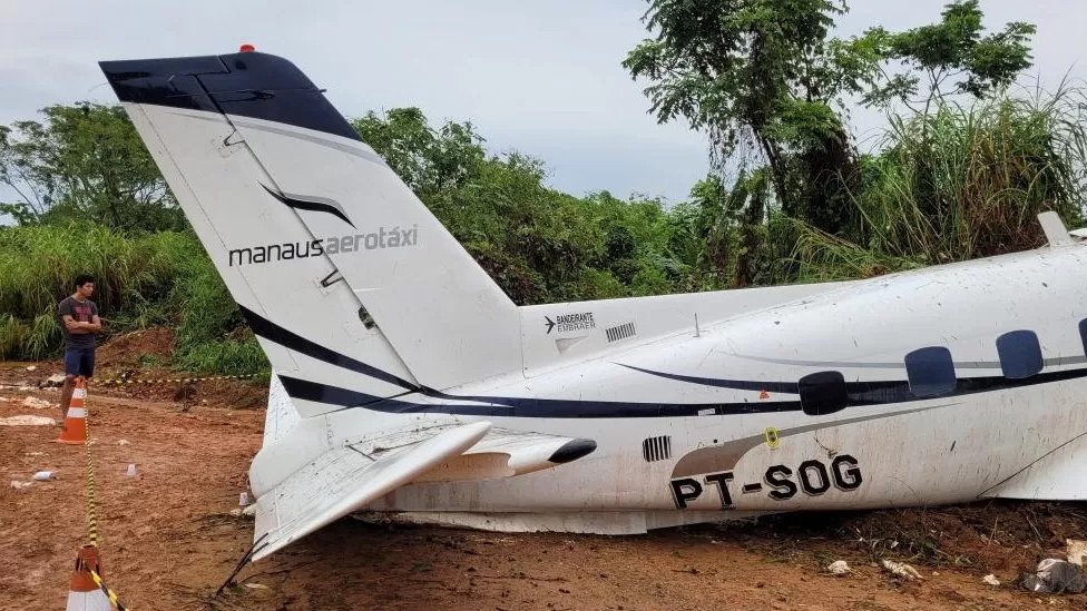 14 killed in plane crash in Brazilian Amazon