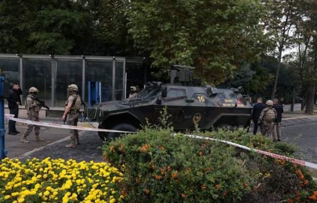 Bomb explodes near Turkey parliament