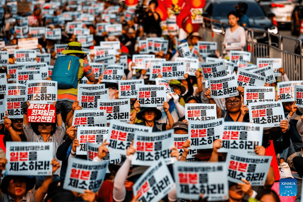 S. Koreans urge Japan to store nuke-contaminated water on land