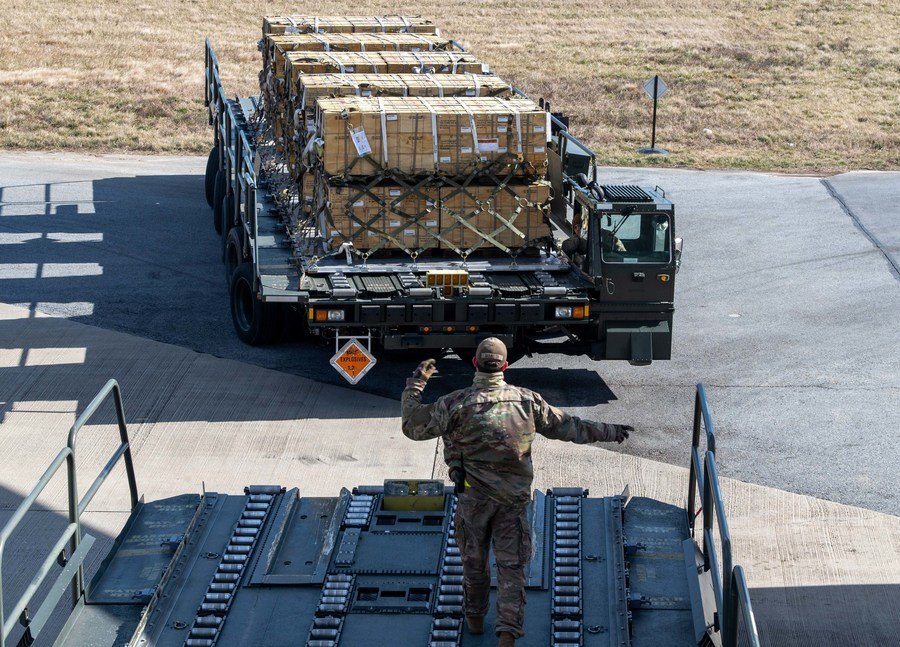 U.S. announces additional arms aid for Ukraine worth 325 mln USD