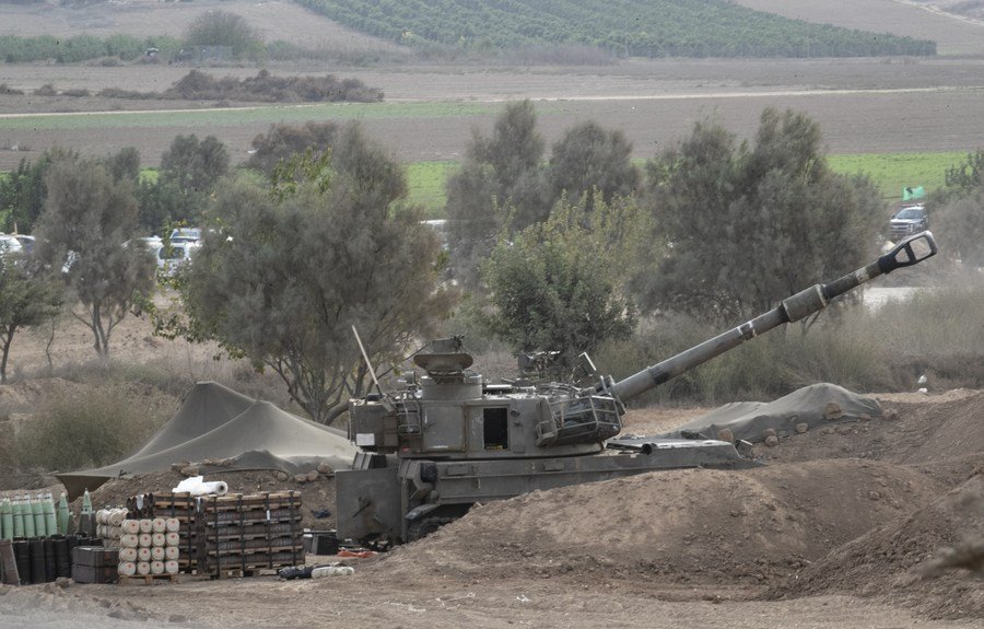 Israeli tanks roll into southern outskirts of Gaza City, clash with Hamas militants