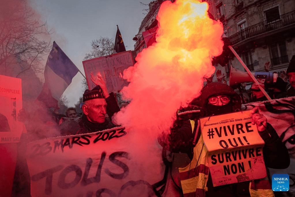 French protests continue over gov't pension reform bill
