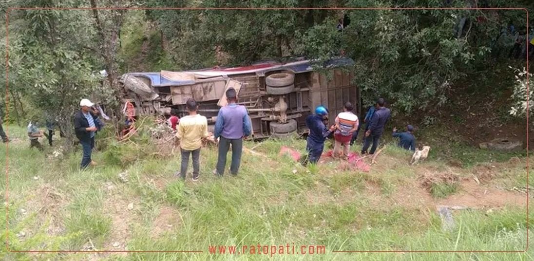 Bus accident in Baitadi, 39 injured and 1 dead