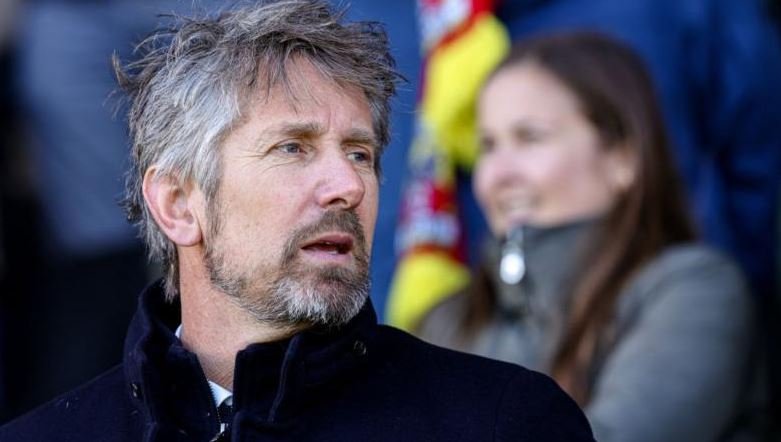 Edwin van der Sar: Former Netherlands goalkeeper not in 'life-threatening danger'