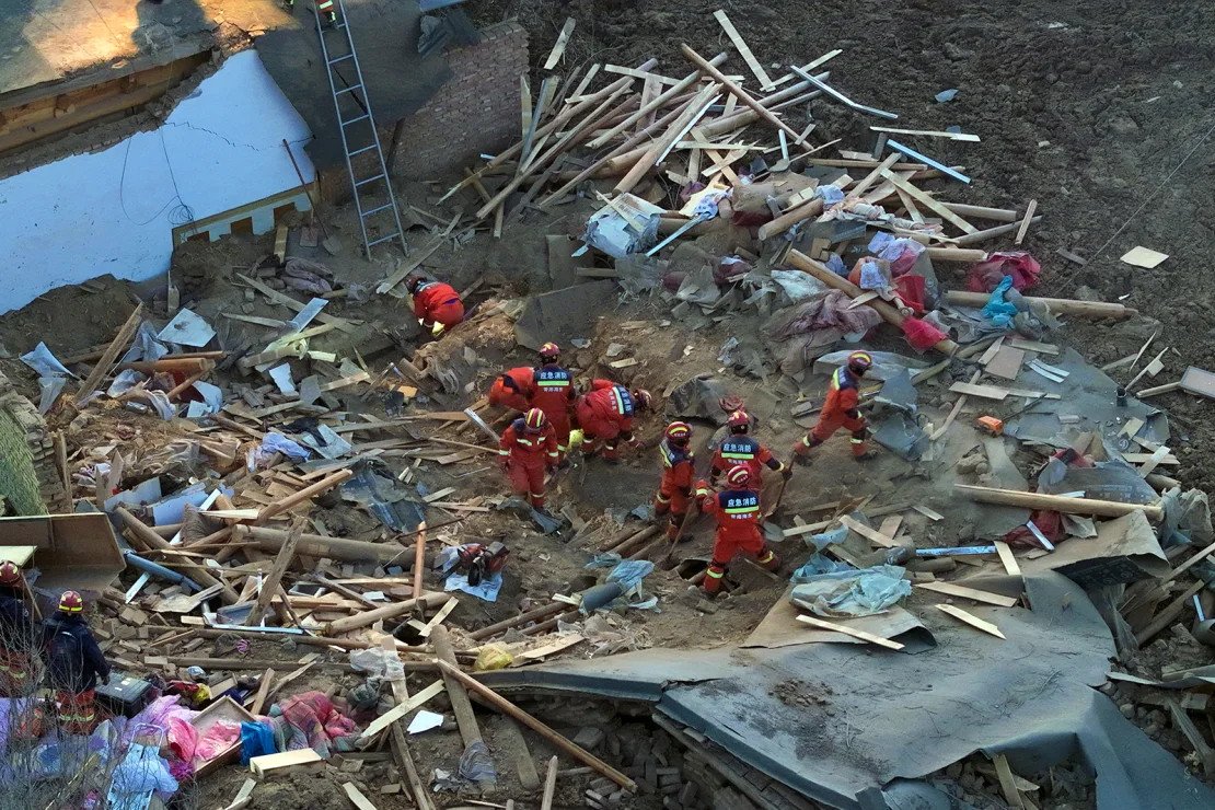 Earthquake rescuers