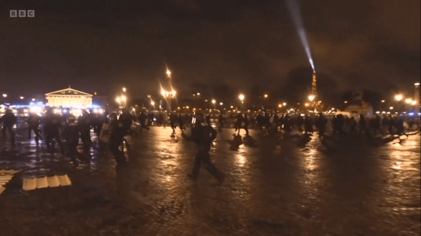 France pension reform protests turn violent again