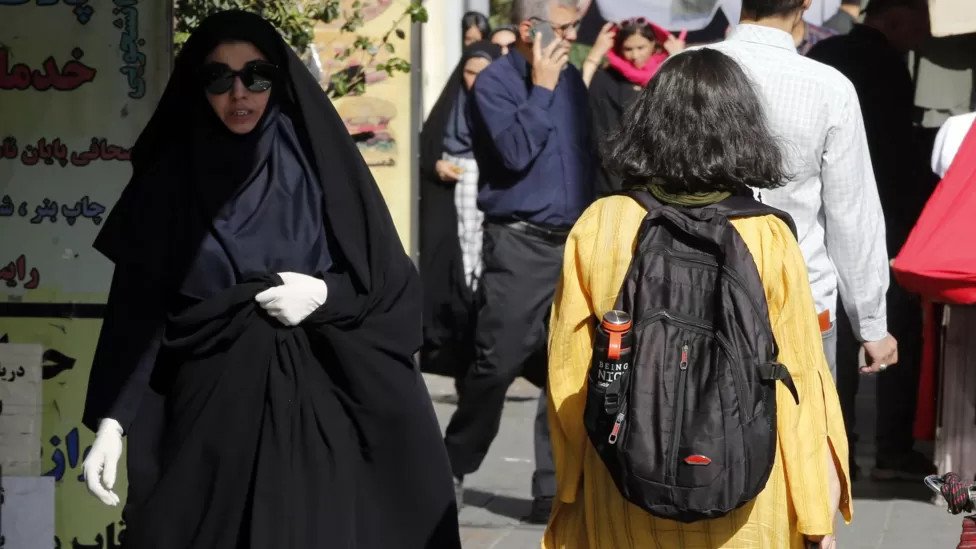 Iran hijab bill: Women to face 10 years in jail for 'inappropriate' dress