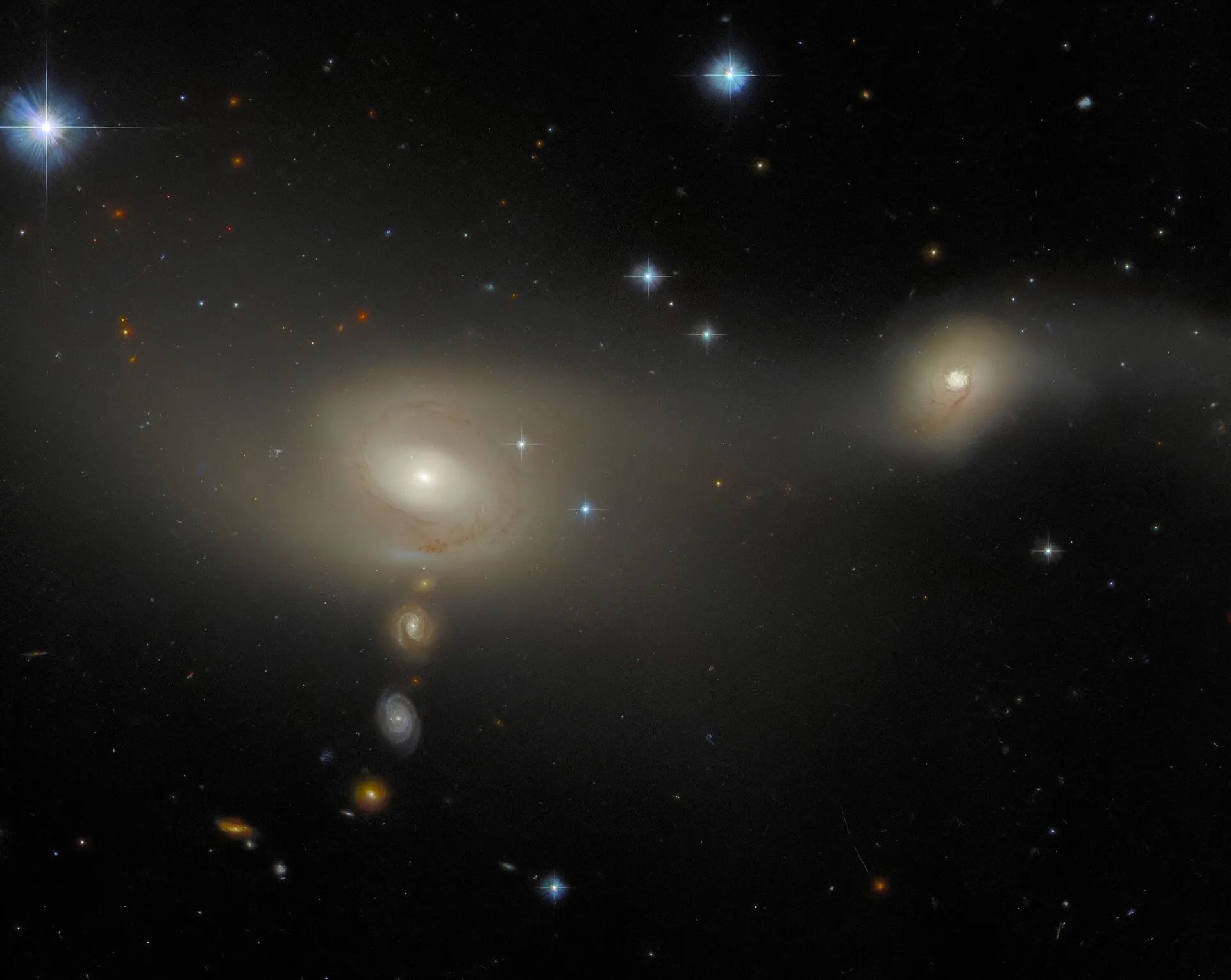 Hubble captures formation of galaxies neatly lined up