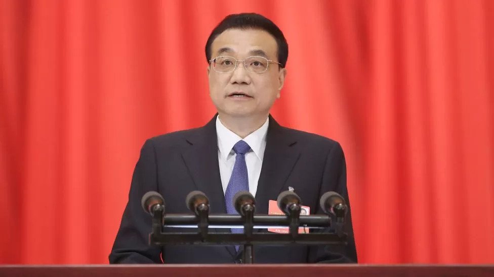 Li Keqiang: Ex-Chinese premier sidelined by Xi dies at 68