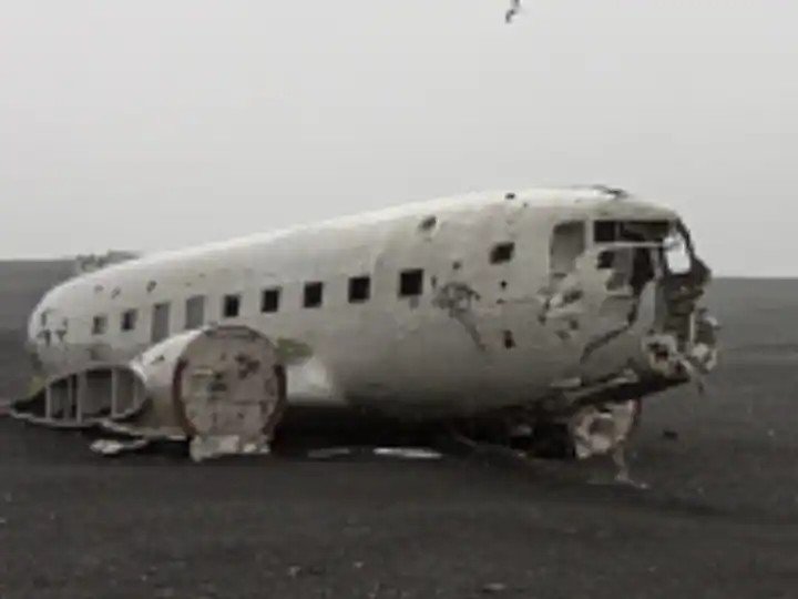 9 killed in plane crash at Port Sudan airport: Sudanese army