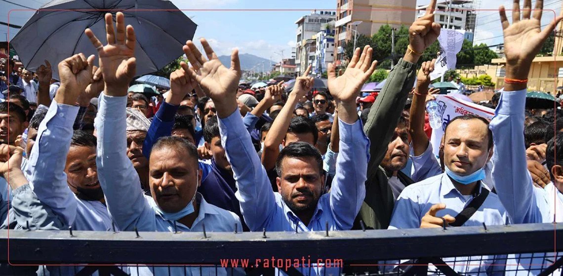 Pension-denied and Relief teachers to protest vigorously from today