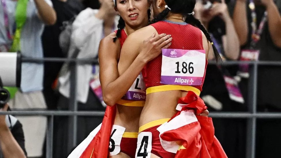 19th Asian Games: China censors 'Tiananmen' image of athletes hugging