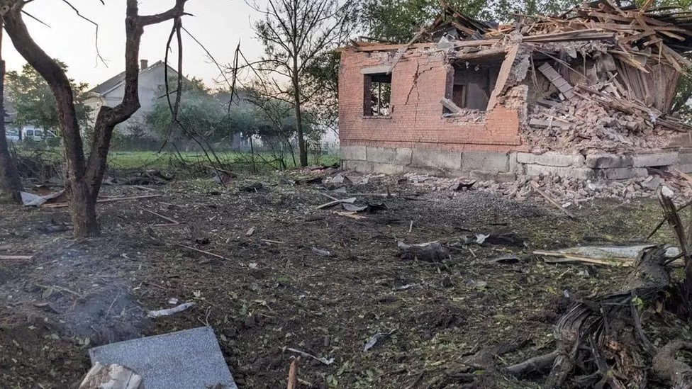 Ukraine war: Three killed after blasts in Volyn and Lviv