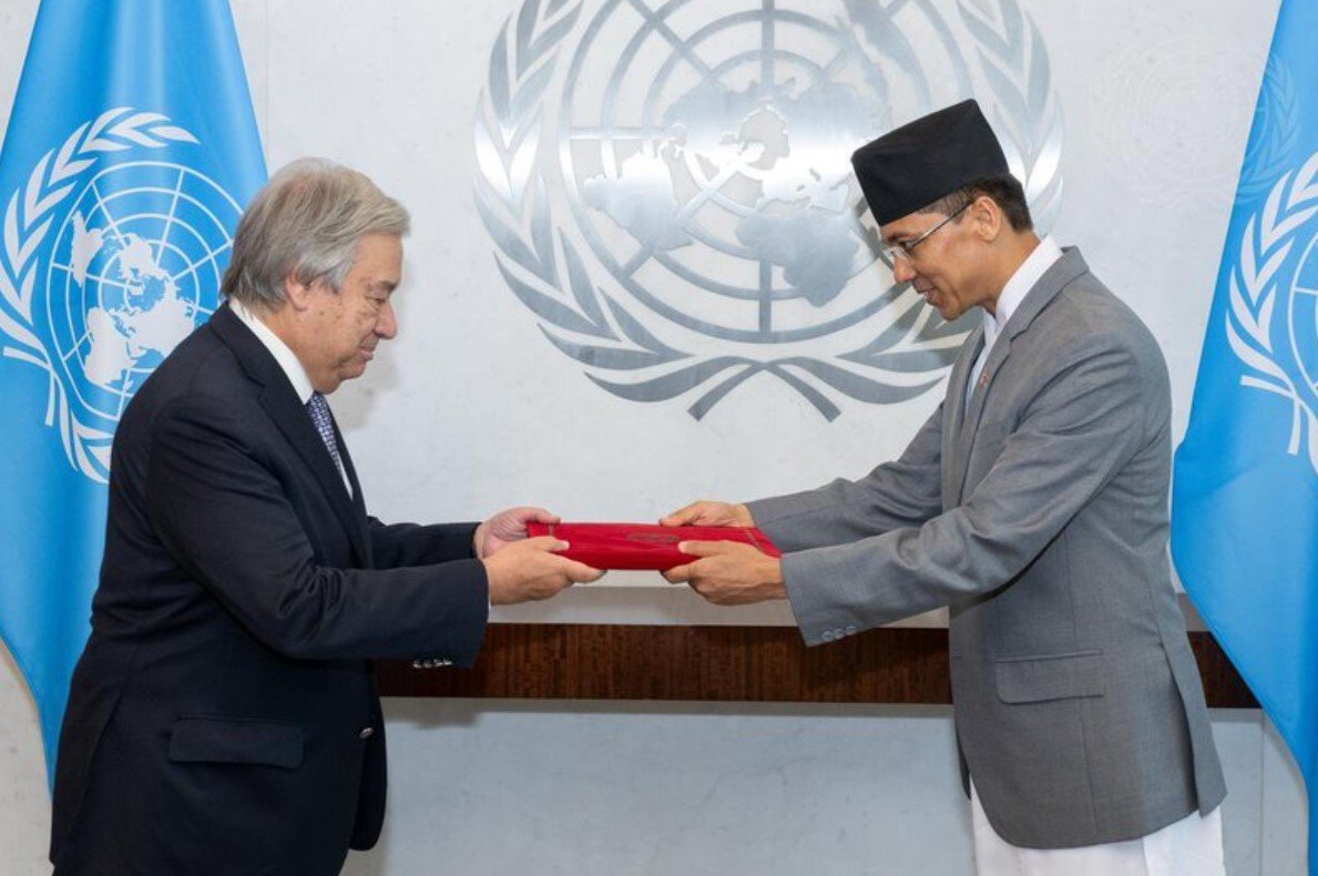 Ambassador Thapa presents Letter of Credence