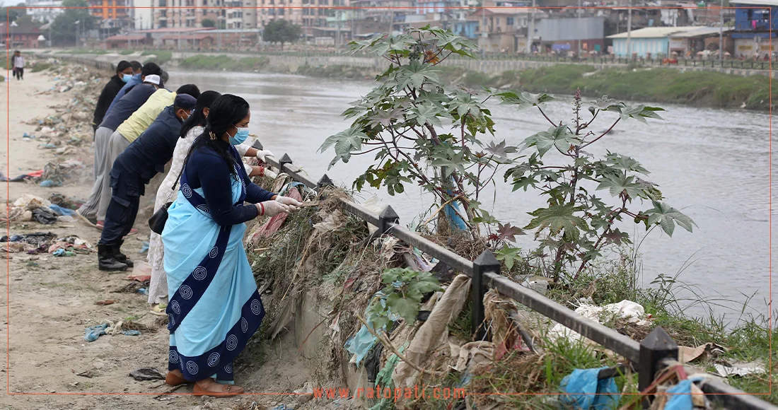 In pictures: Flood debris removal underway along Bagmati river