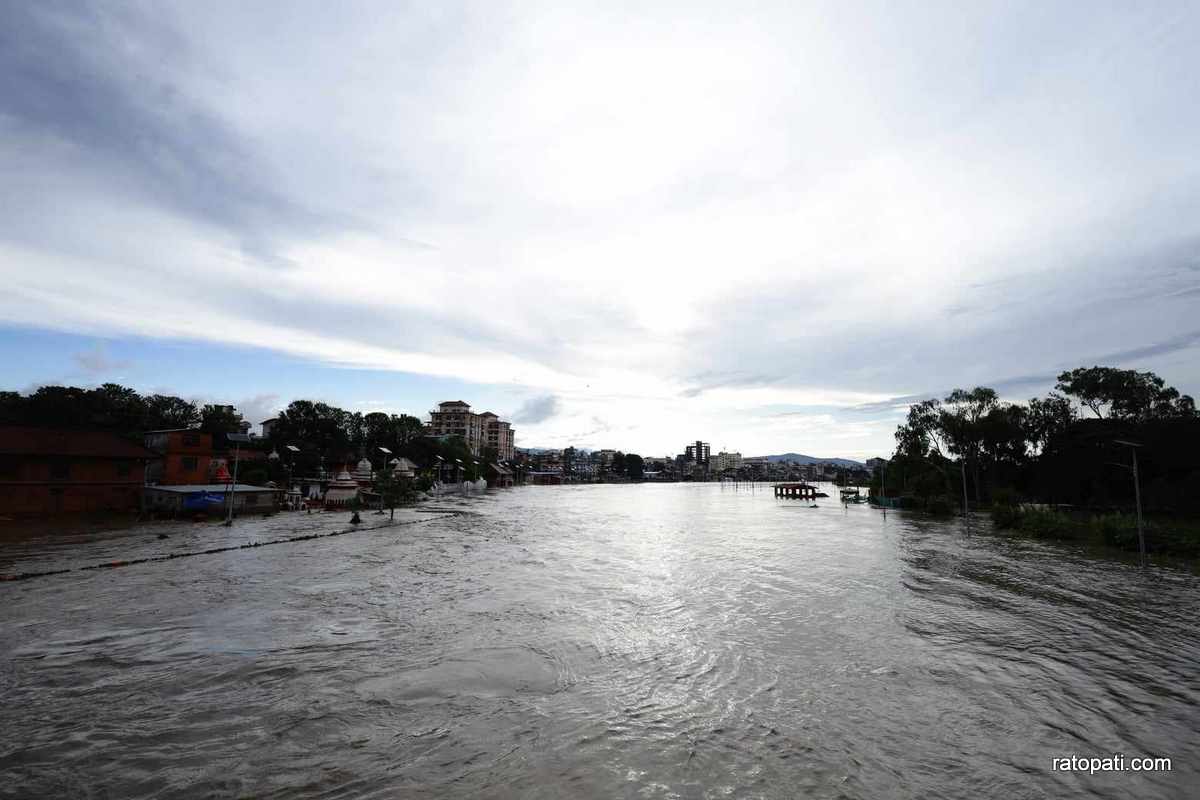 Floods in Kathmandu rivers reach dangerous levels