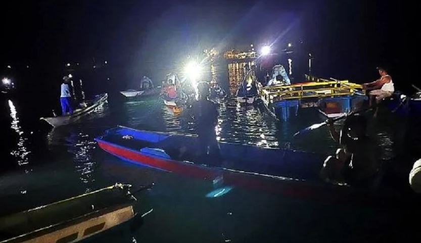 15 dead after boat sinks in Indonesia, all missing passengers found