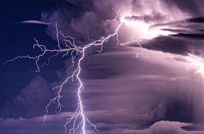Lightning Strikes Claim 20 Lives in Bihar; Himachal Suffers ₹818 Crore in Damages