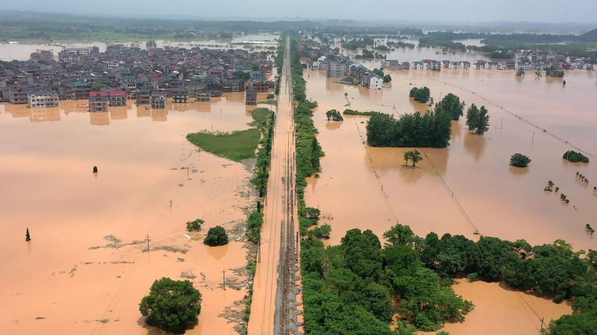 Over 80,000 evacuated in South China's Guangdong amid heavy rainfall