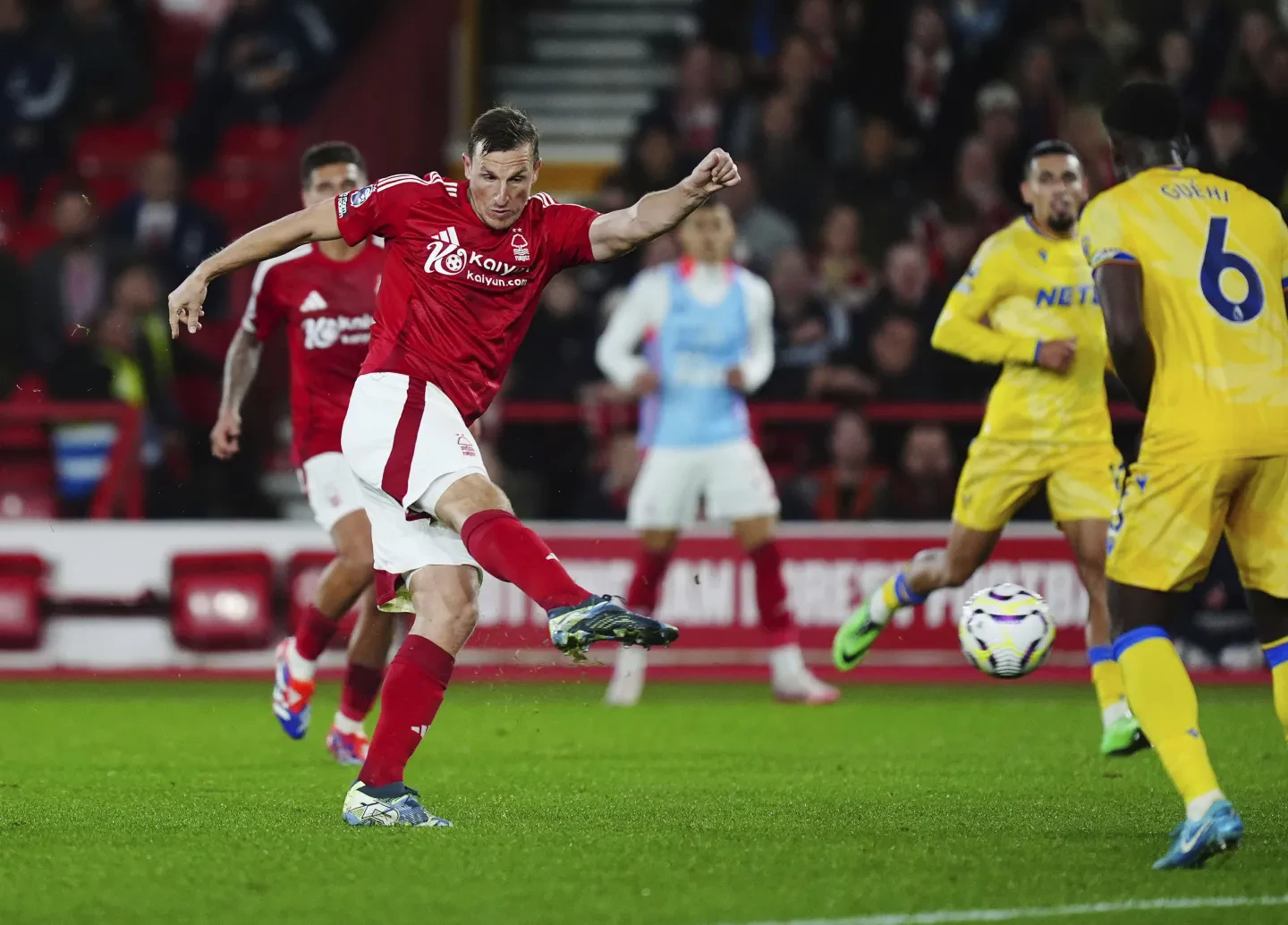 Wood strikes again to give Nottingham Forest 1-0 win over Crystal Palace