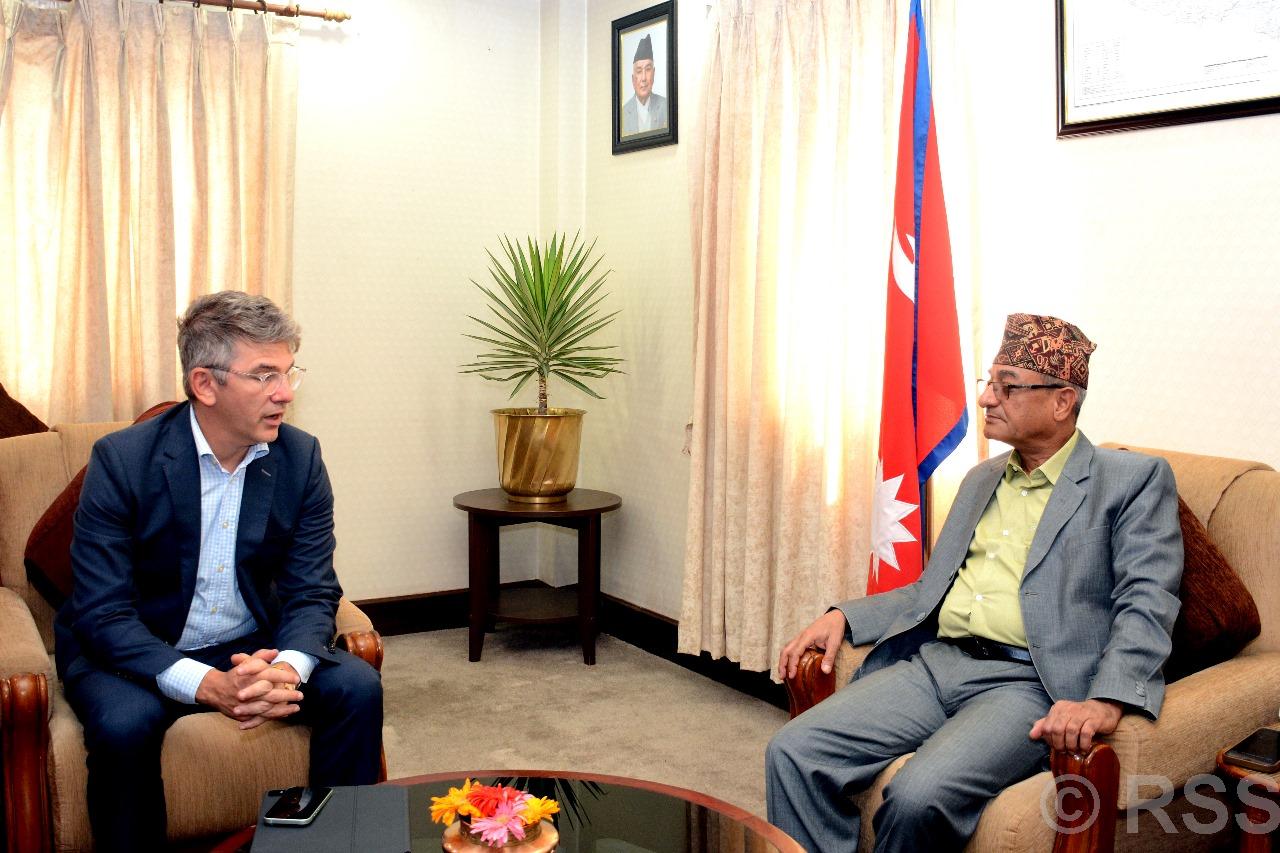 Home Minister Lekhak appreciates World Bank’s reconstruction support