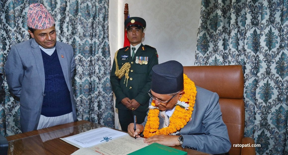 Speaker Ghimire assumes office (with pictures)