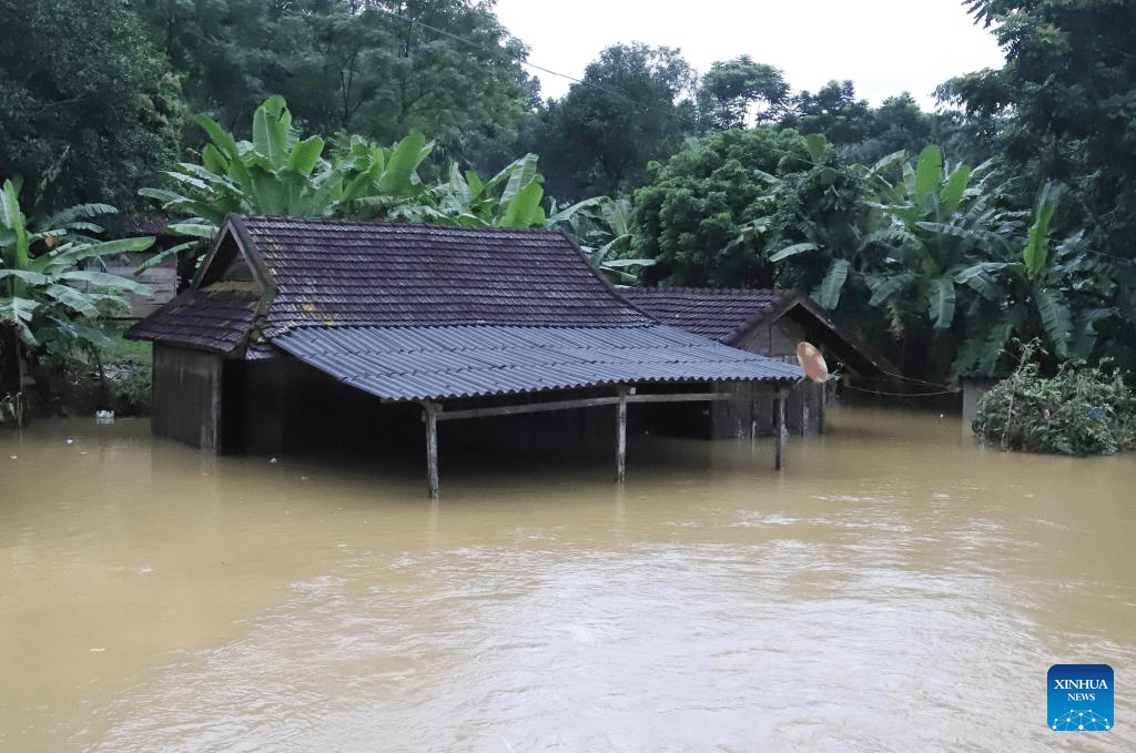 Floods kill 9 in Vietnam
