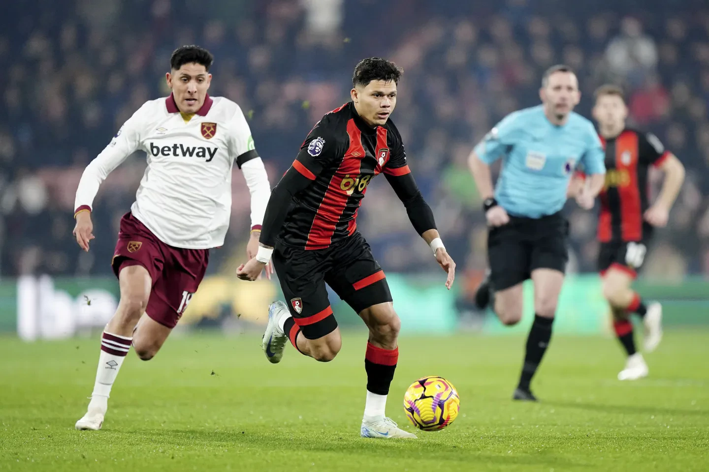 West Ham share points with Bournemouth after late drama