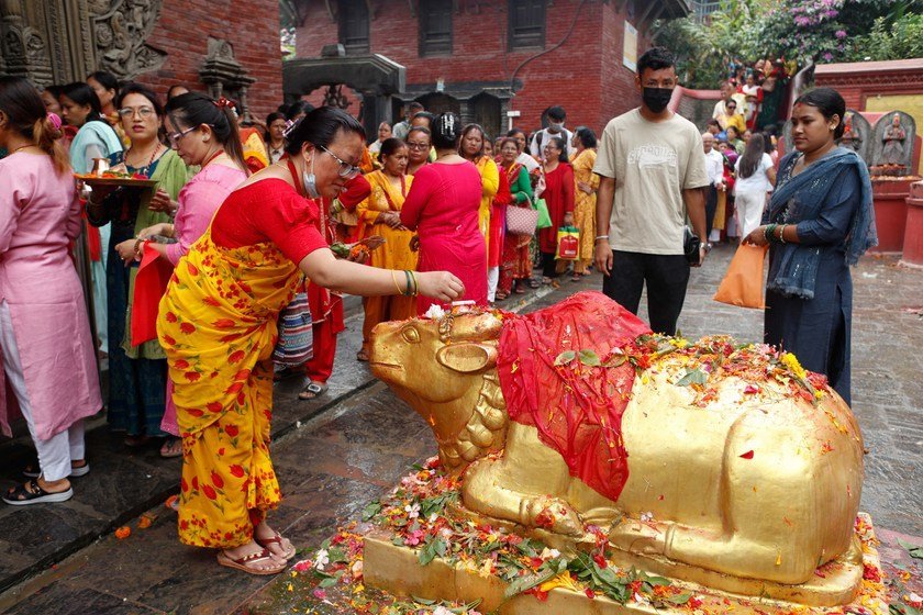 gokarneshwor-mandir_shrawan_sombar_-30_jg7Ixhco3A