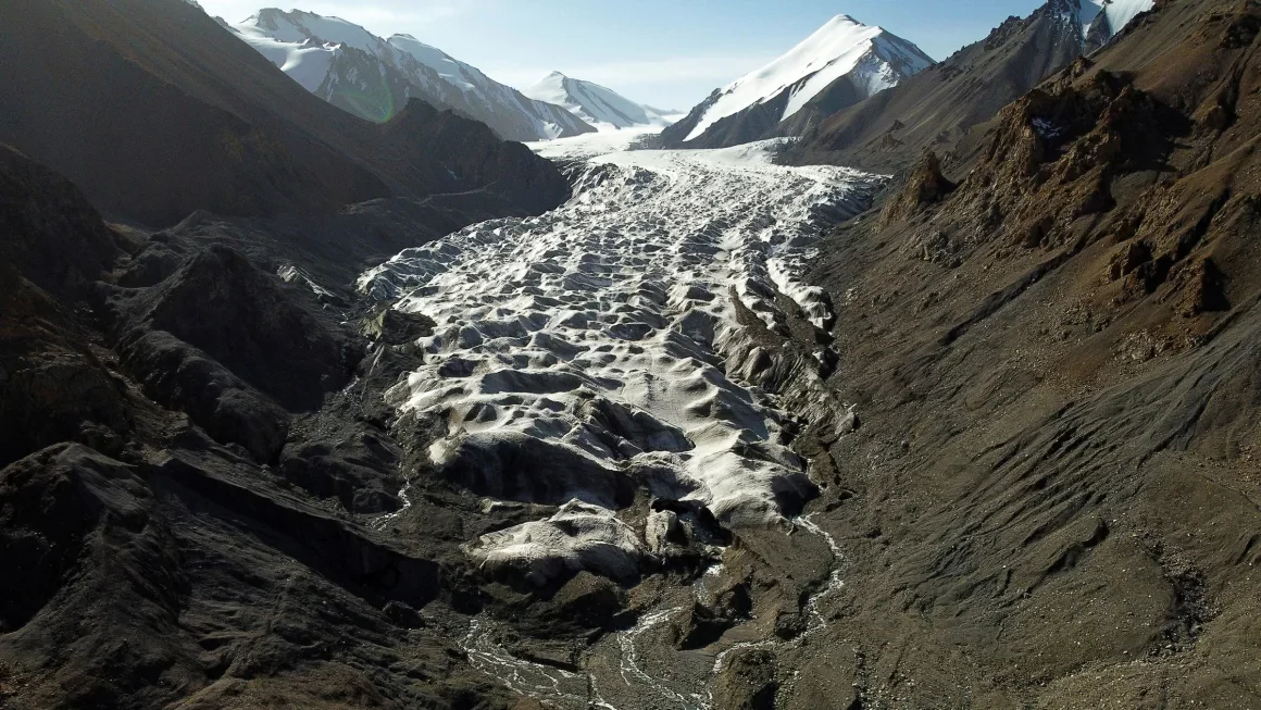 Two-Thirds of Nepal's Glaciers at Risk of Melting Before 2050