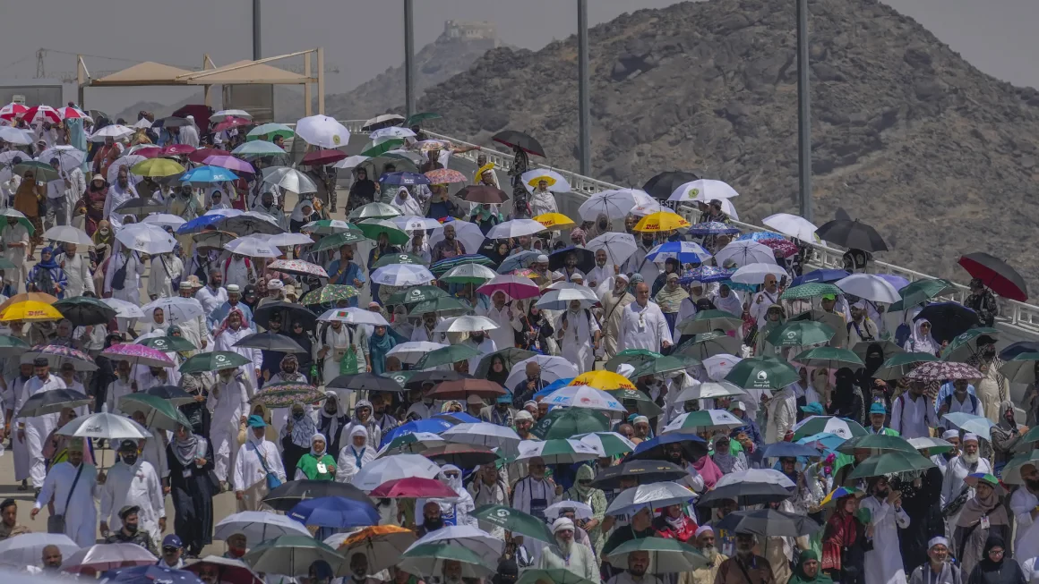 Hundreds of Hajj pilgrims die as Mecca temperatures hit 120 Fahrenheit