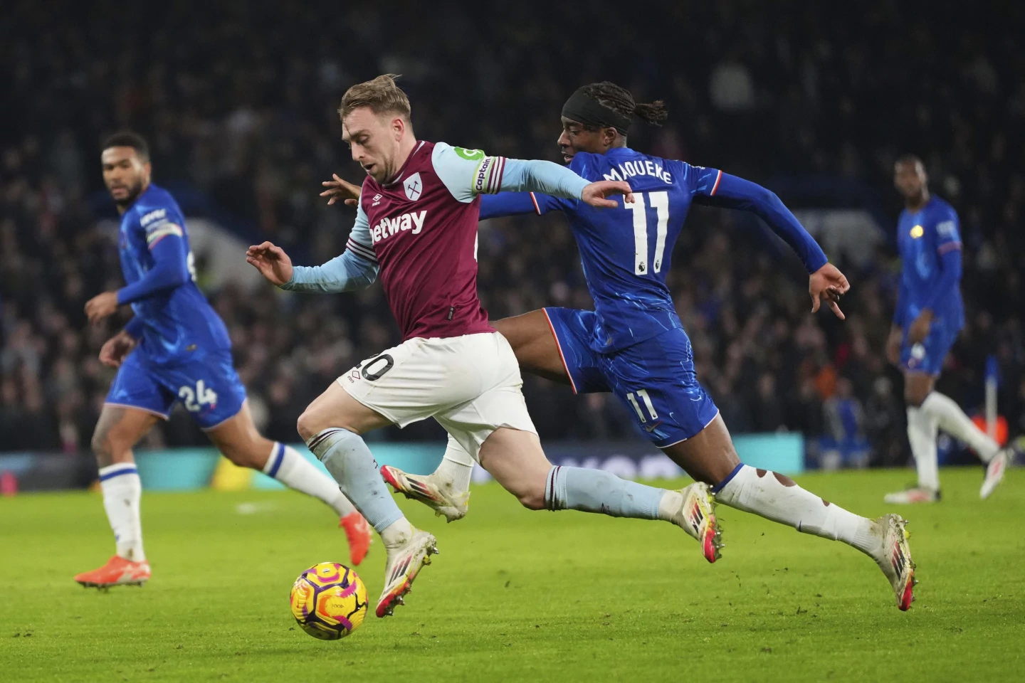 Chelsea come from behind to beat West Ham