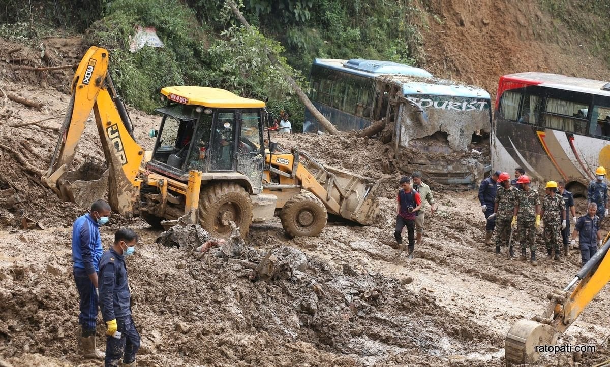 Nagdhunga-Jhyaple Khola road closed from 11 am to 1 pm today