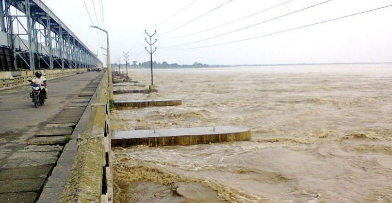 Water flow of Saptakoshi decreases