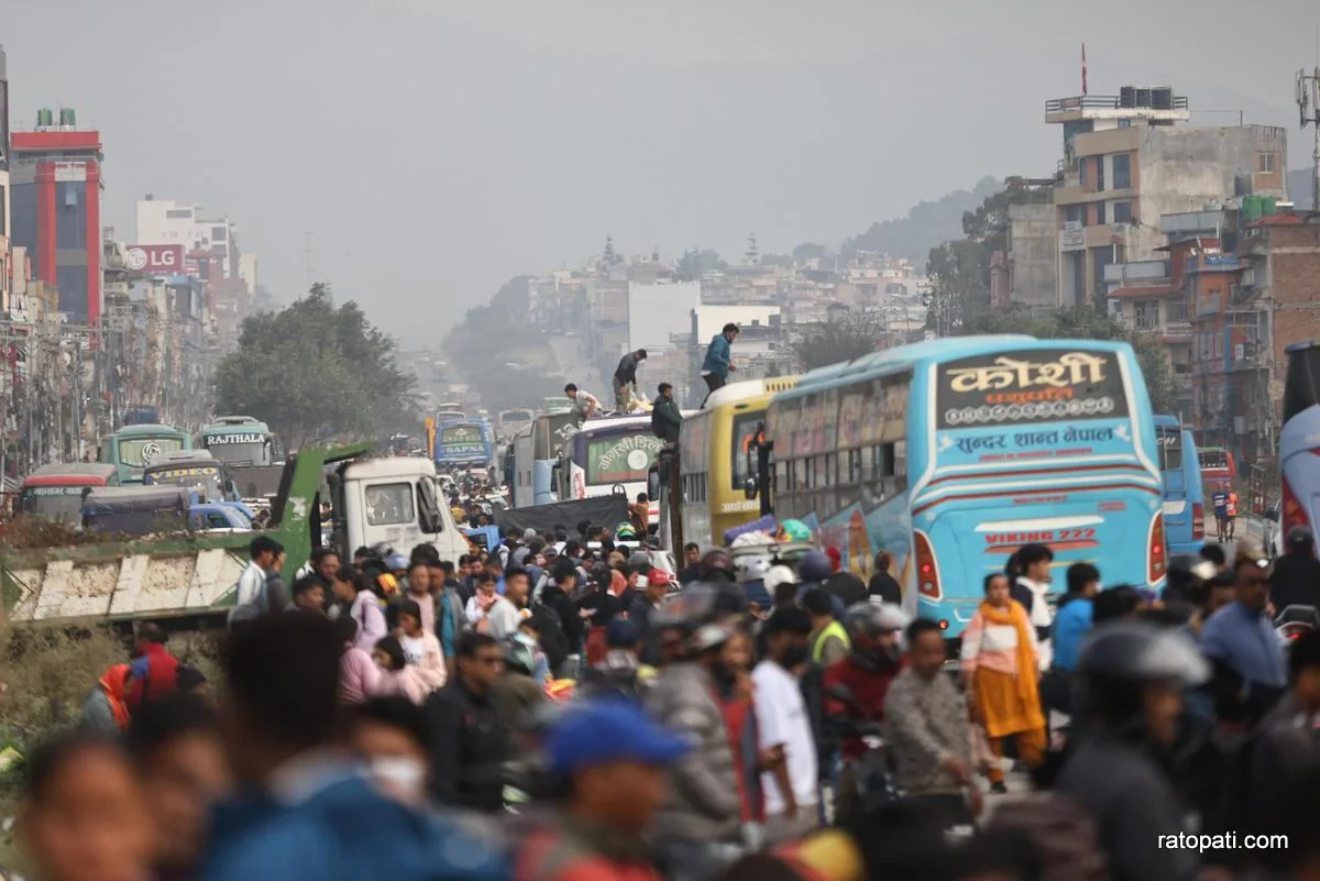 Kathmandu sees surge in returnees after major festivals (photos)