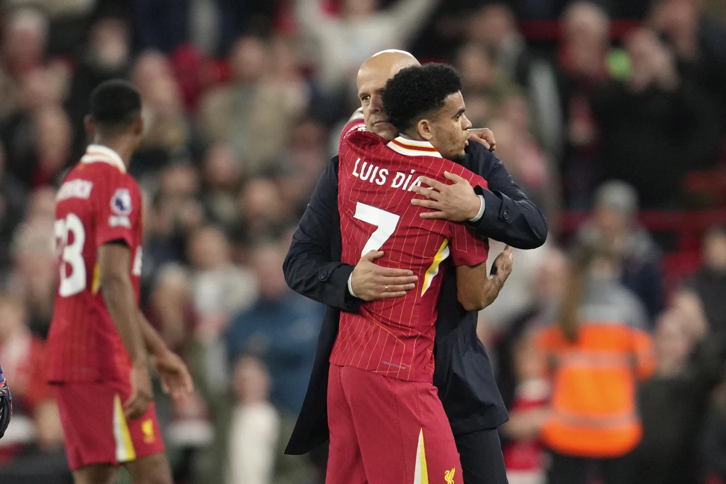 Champions League: Liverpool routs Bayer Leverkusen 4-0