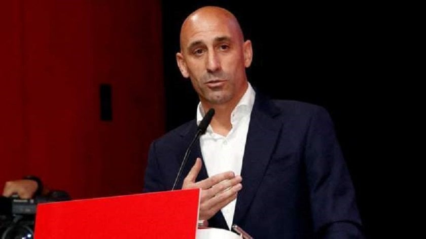 FIFA suspends Spanish football president Rubiales for 90 days after kiss