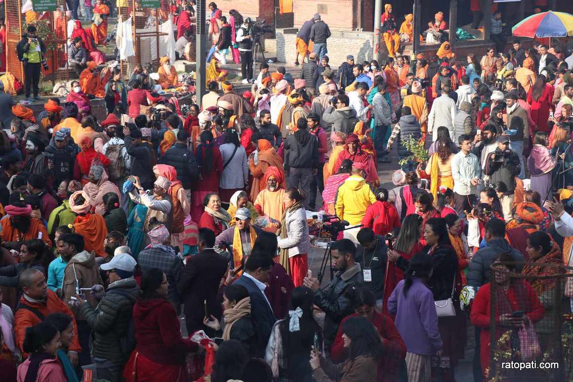 Over 400,000 devotees visit Pashupatinath on Maha Shivaratri as of this afternoon