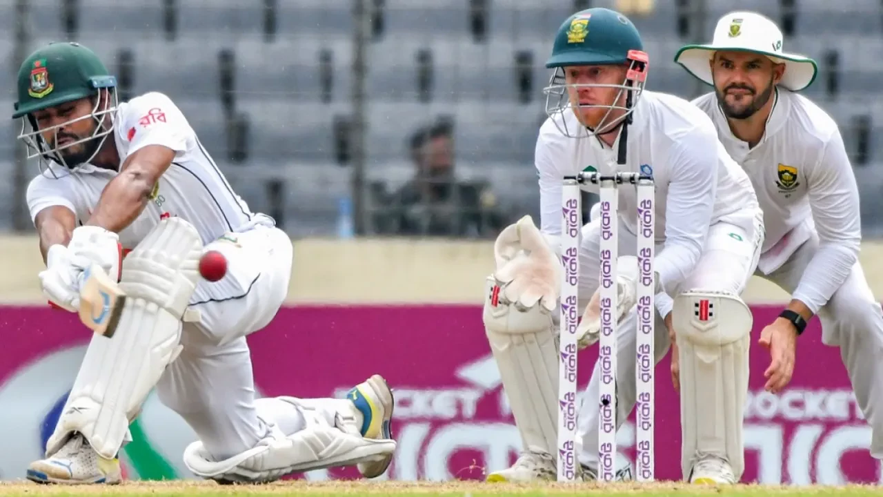 Mehidy 87*, Jaker 58 help Bangladesh fight back on truncated third day