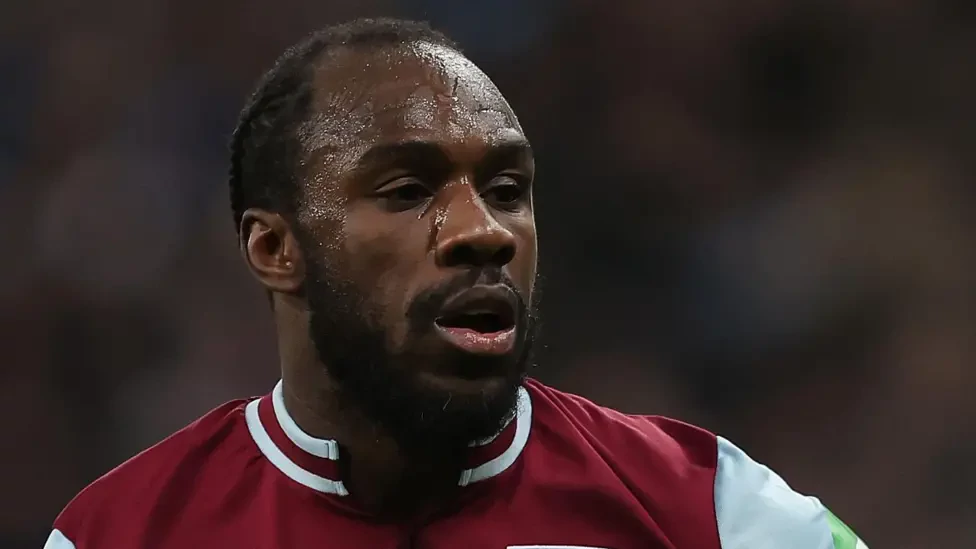 West Ham striker Antonio 'stable' after car crash