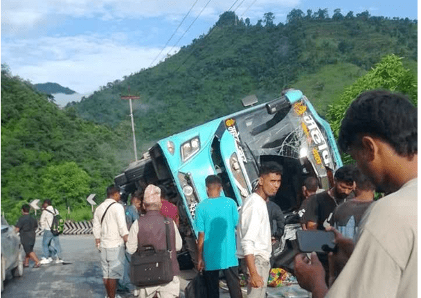 18 Injured in bus accident on Muglin-Narayangadh road (With list)