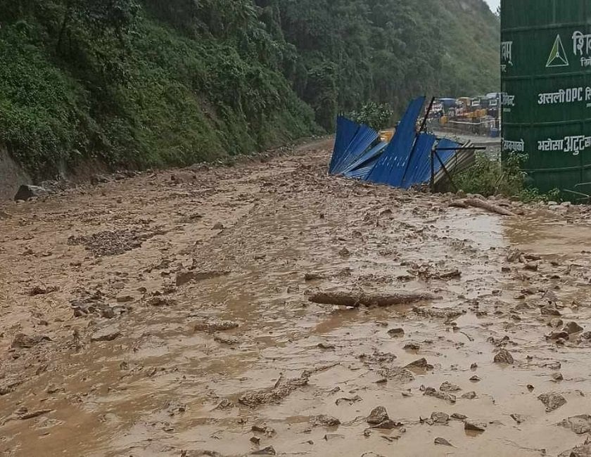 Vehicular movement suspended on Narayangadh-Muglin-Nagdhunga road