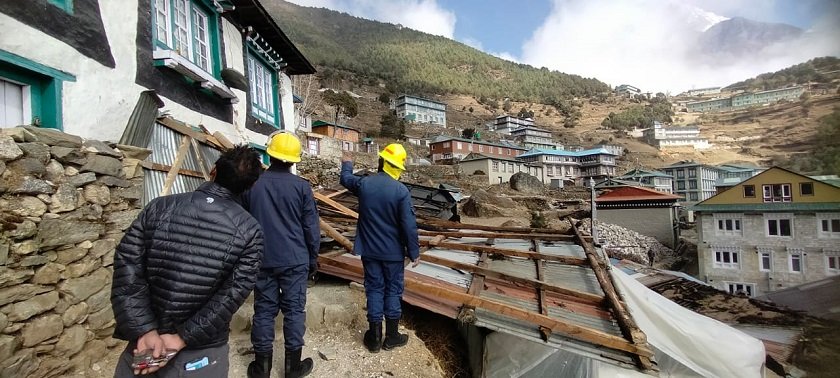 Windstorm damages homes in Namche Bazaar