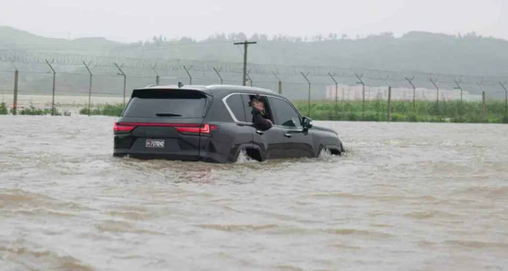 Japan orders mass evacuation over flooding threat