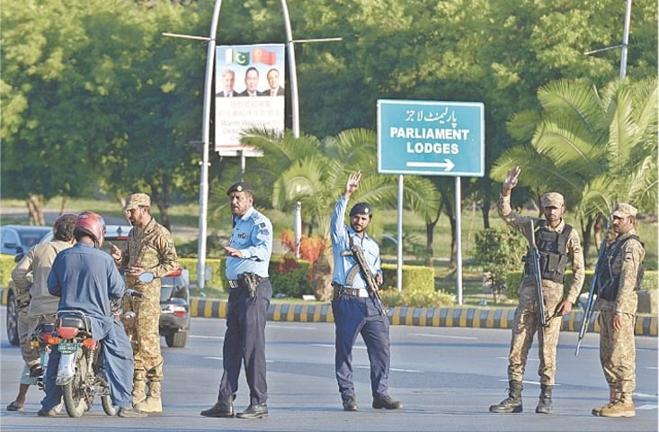 Pakistan capital in lockdown ahead of regional leaders' meeting