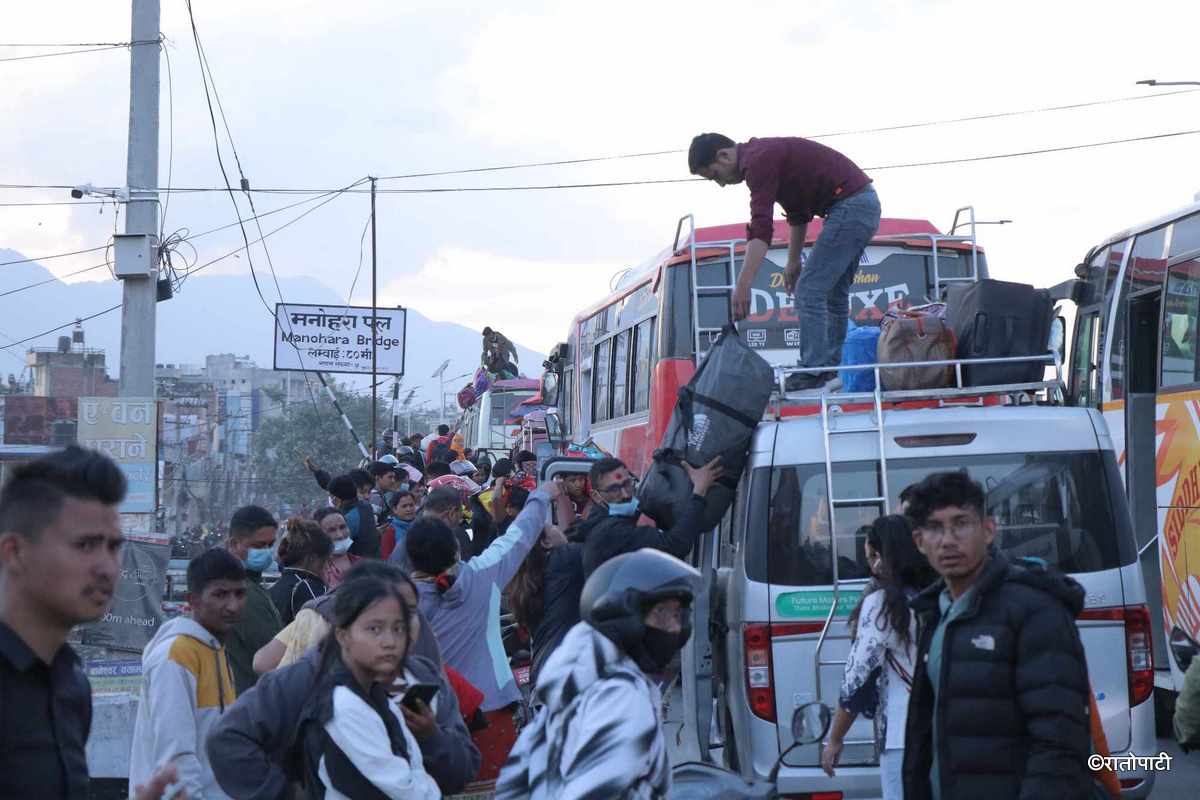 Over 380,000 leave Kathmandu Valley since October 1