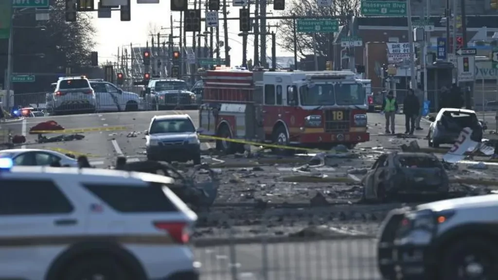 Seven killed in Philadelphia medical jet crash