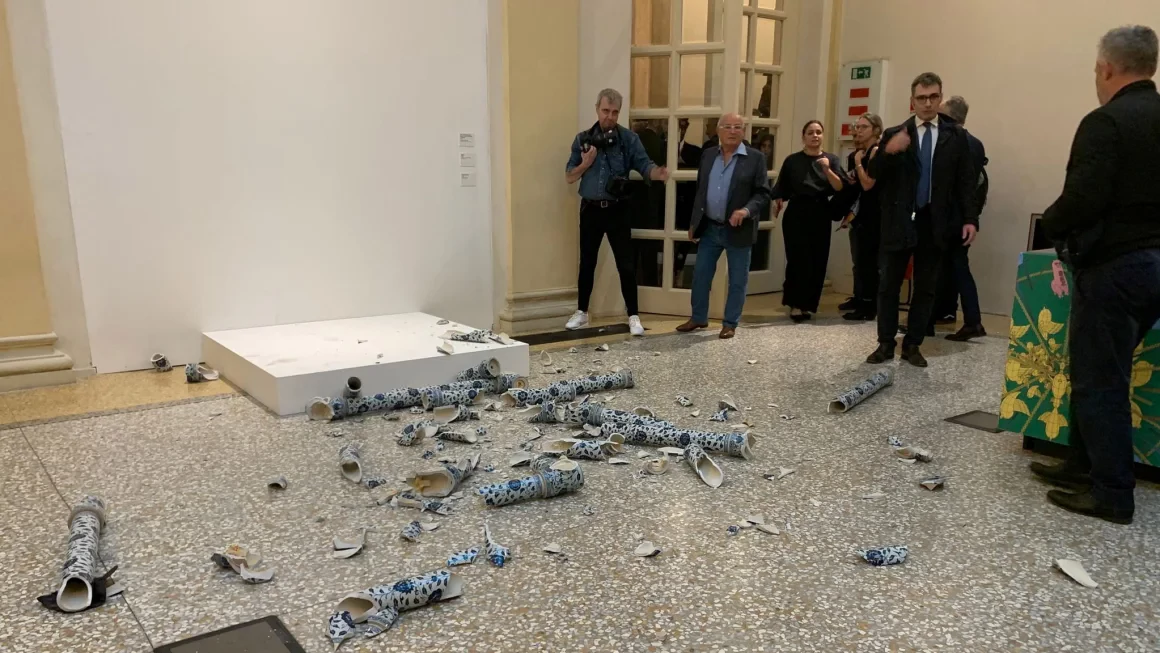 Man smashes Ai Weiwei sculpture at Italy art show opening