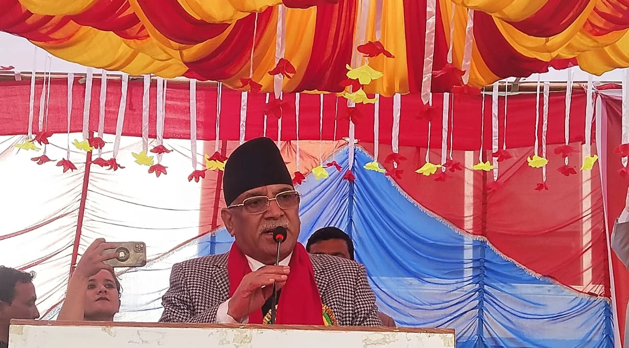 Congress, UML attempting to dismantle constitution: Prachanda