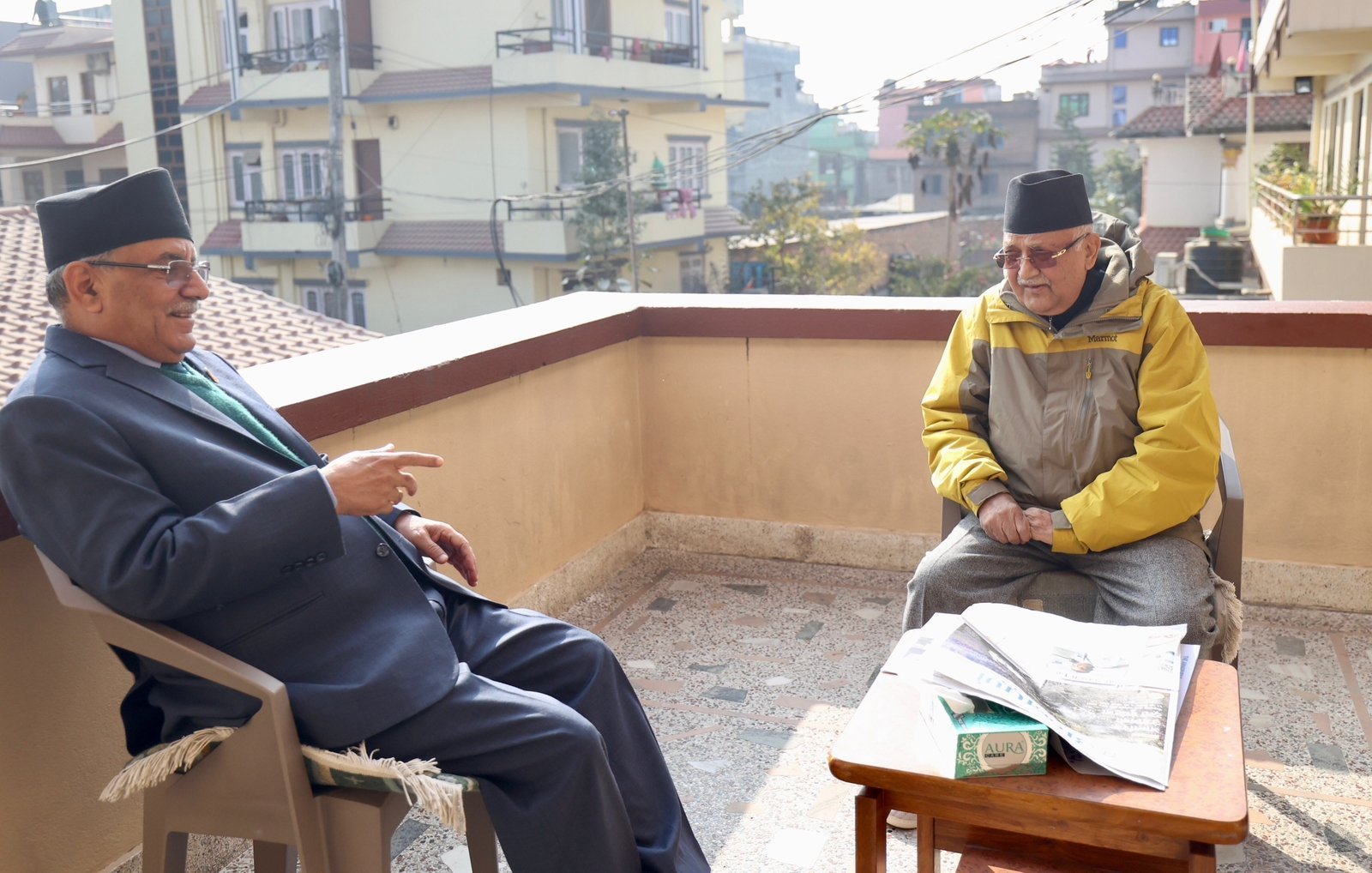 5-hours-long discussion between Prachanda and Oli, agreement on Cabinet today